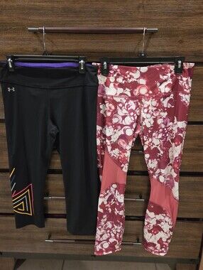 Under Armour Compression Capris & Leggings size Large Bundle of 2